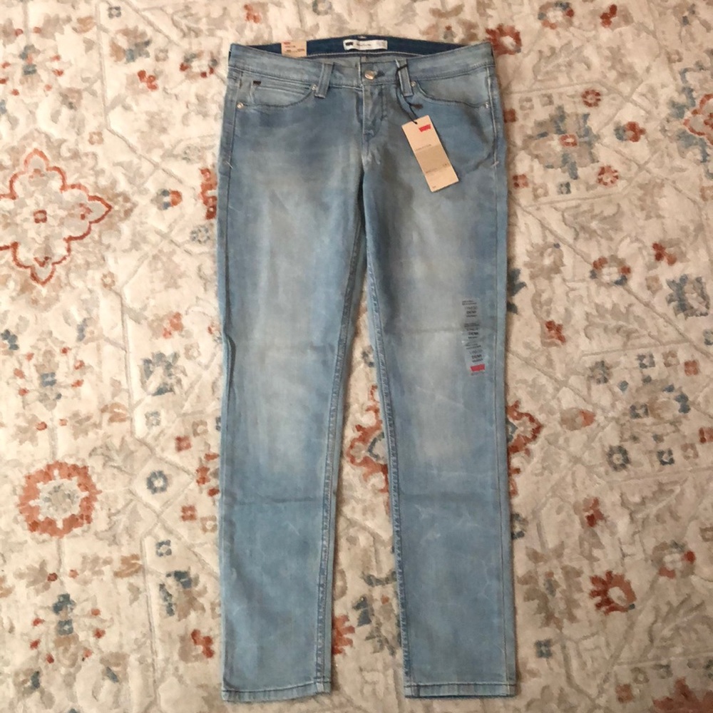 LEVI’S 11M/30 Demi Curve Low Rise Skinny Jeans NWT